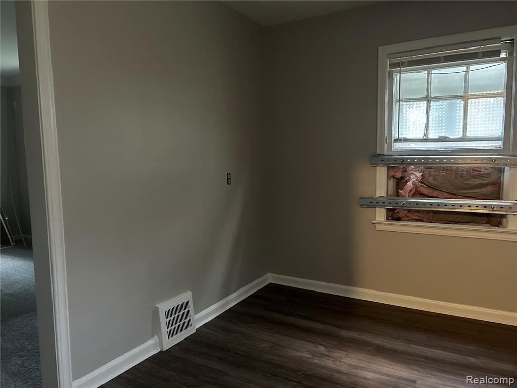 7353 Ashton Avenue, Detroit, MI 48228 — Photo 3