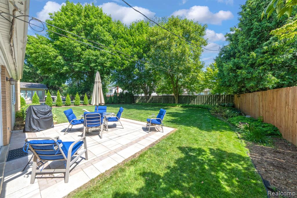 4180 Allegheny Drive, Troy, MI 48085 — Photo 2
