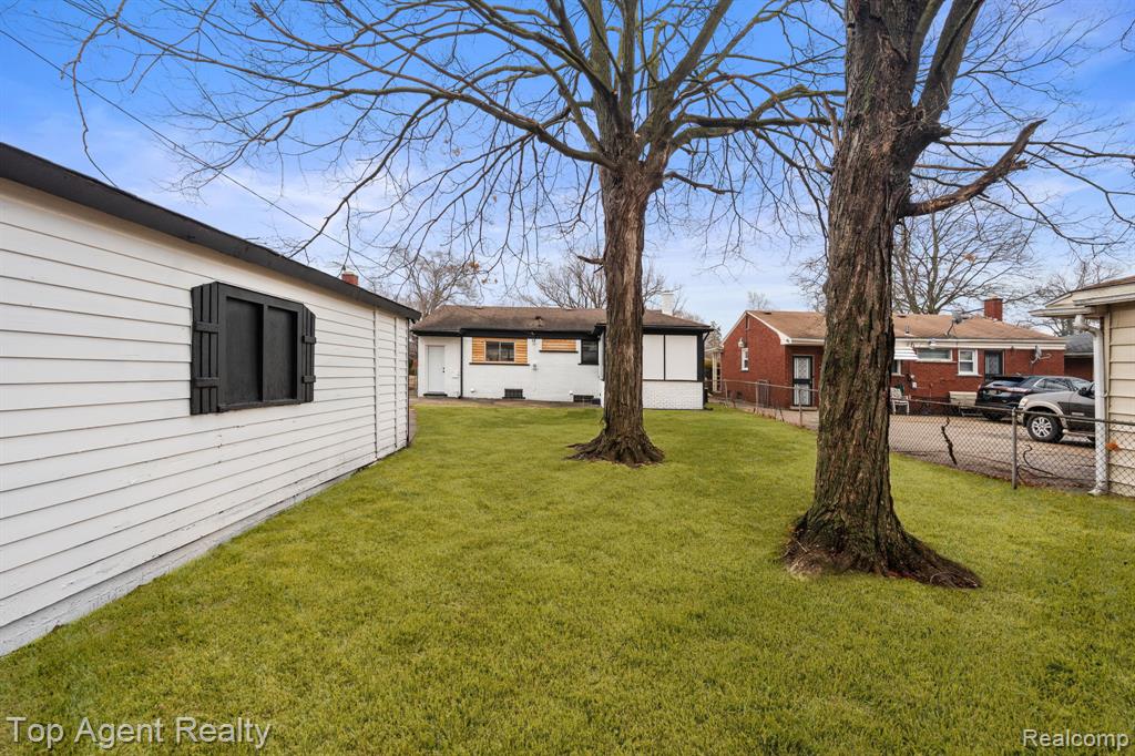 20527 Chapel Street, Detroit, MI 48219 — Photo 37