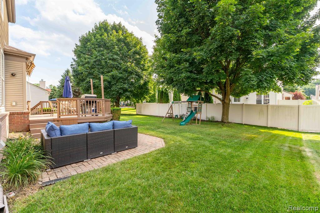 8155 Parkside Drive, Westland, MI — Photo 56