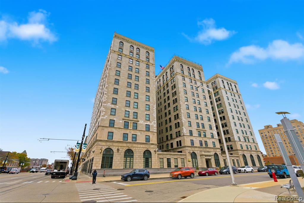 15 E Kirby Street