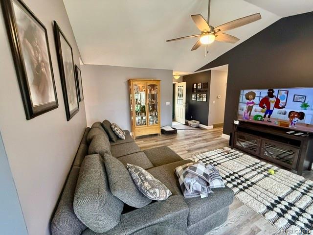 2180 Landmark Drive, Lapeer, MI 48446 — Photo 13