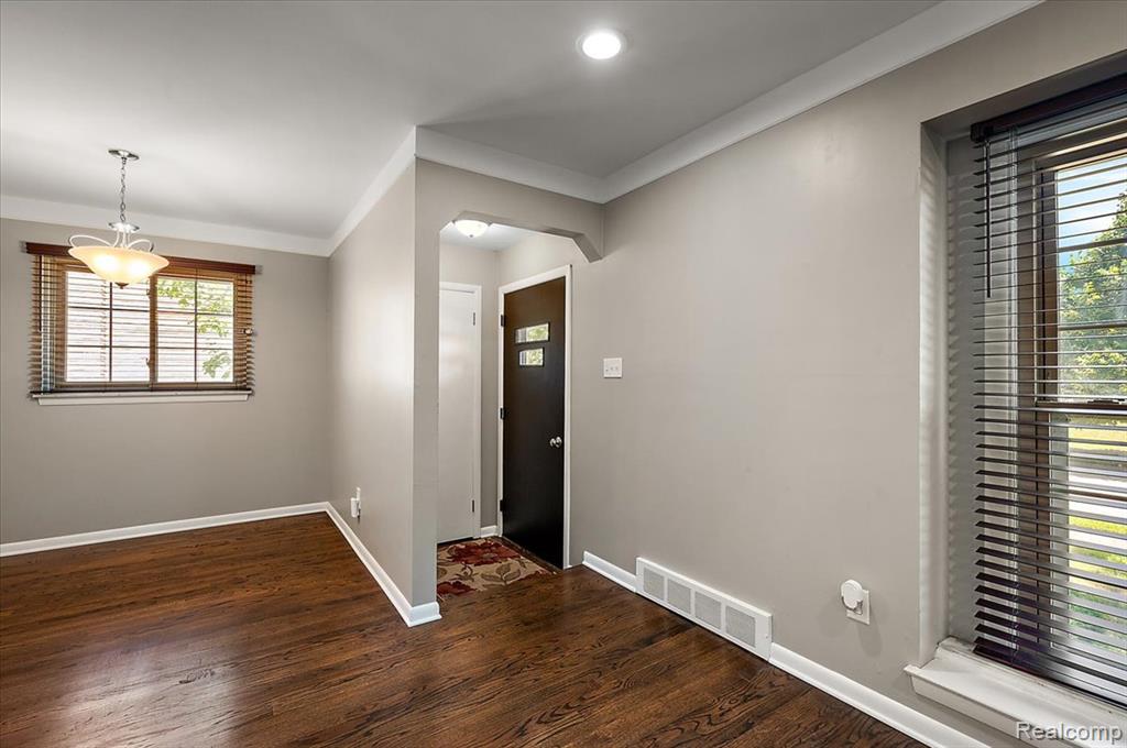 754 S Webik Avenue, Clawson, MI — Photo 28