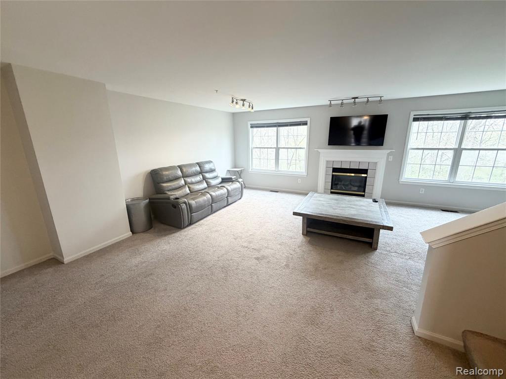 3044 Barclay Way - Photo 3