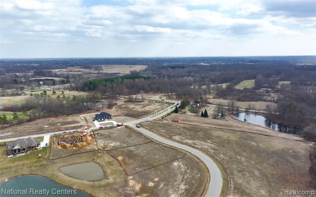 1637 Vista Drive, Oakland, MI