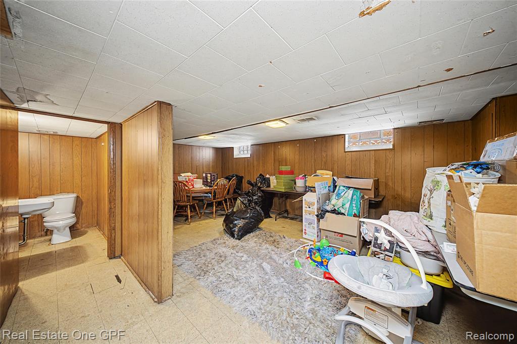 506 W 12 Mile Road, Royal Oak, MI 48073 — Photo 46