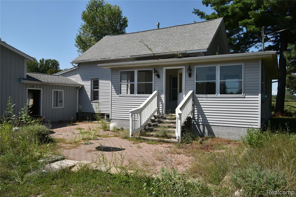 22735 Ederer Road, Merrill, MI 48637 — Photo 2