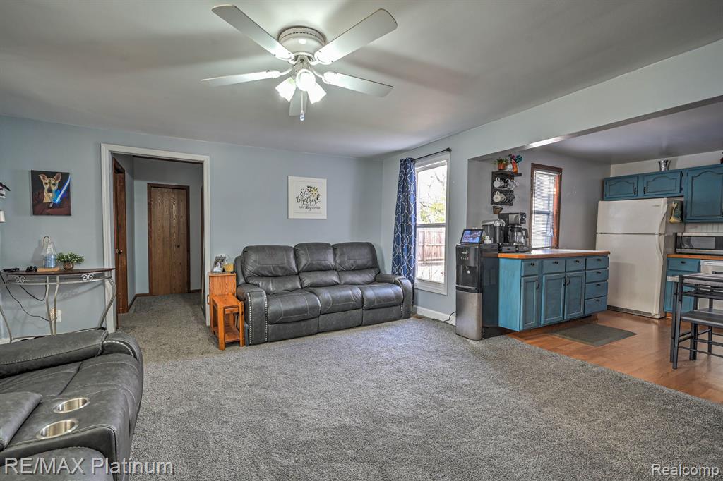 604 S LEROY Street, Fenton, MI 48430 — Photo 9
