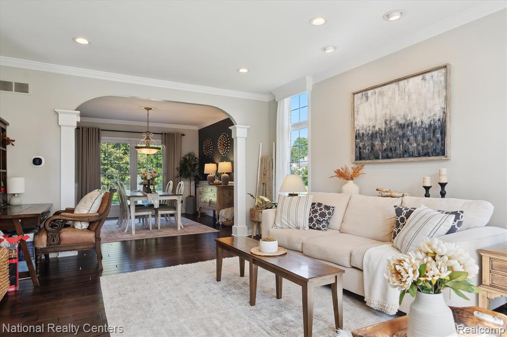 5885 Fairborn, Canton, MI, 48187