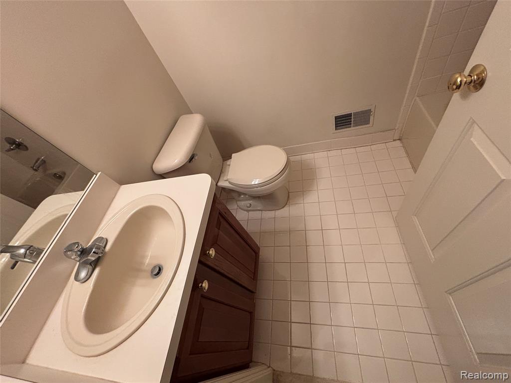 751 ABERTON, Detroit, MI 48215 — Photo 35