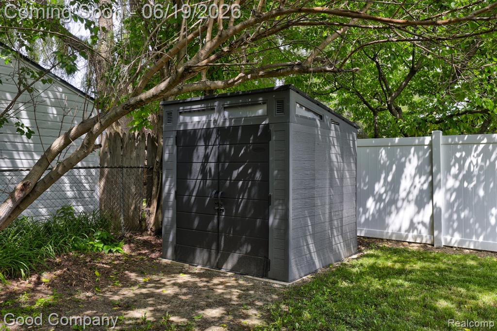 521 E Chesterfield Street, Ferndale, MI 48220 — Photo 28