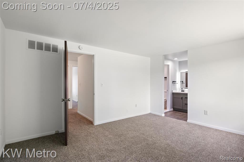 26545 Summerdale Drive, Southfield, MI 48033 — Photo 9