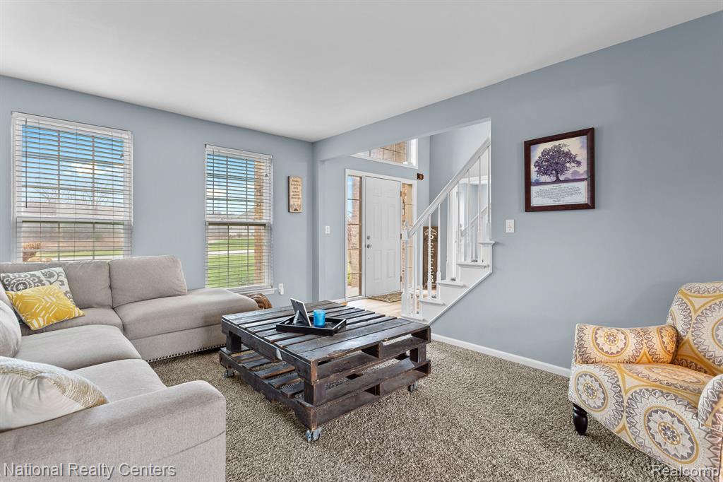 316 Lenox Lane, Brighton, MI 48114 — Photo 7