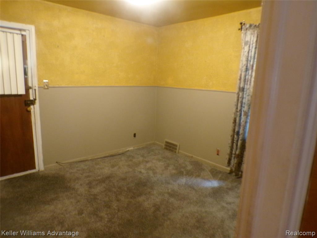 9644 Littlefield, Detroit, MI 48227 — Photo 11