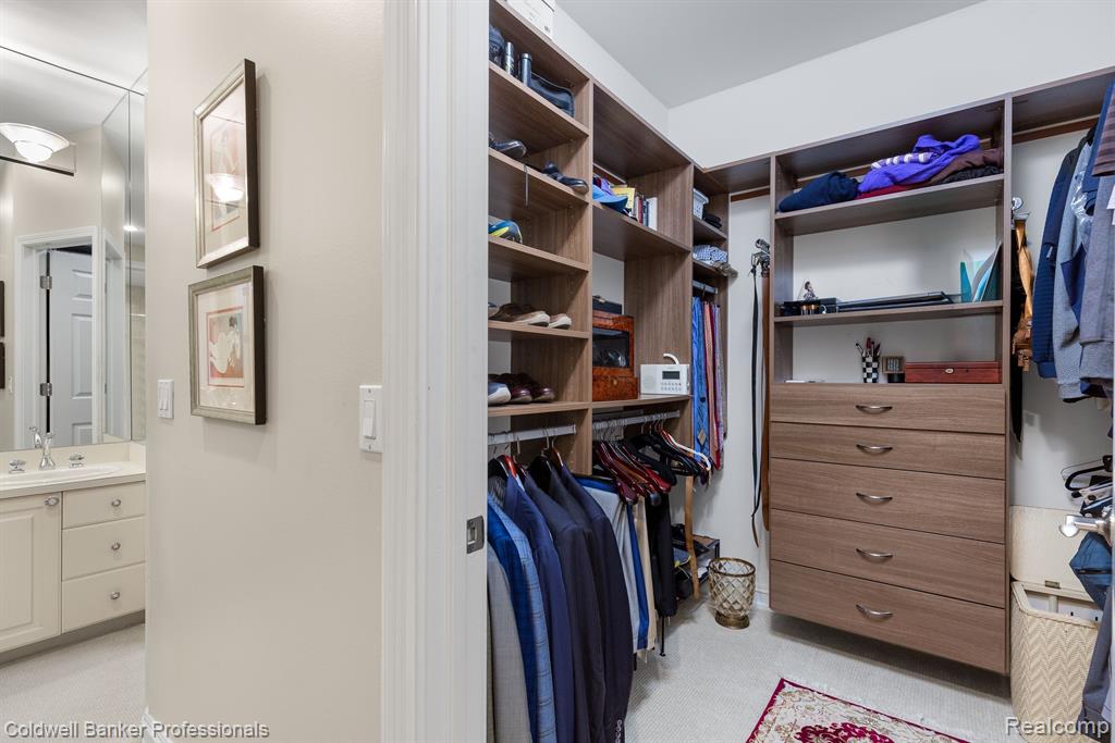 5040 OAKBROOKE Drive, West Bloomfield, MI 48323 — Photo 17