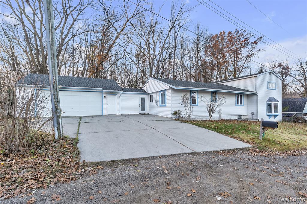 8165 Leonard Drive, Holly, MI 48442 — Photo 75