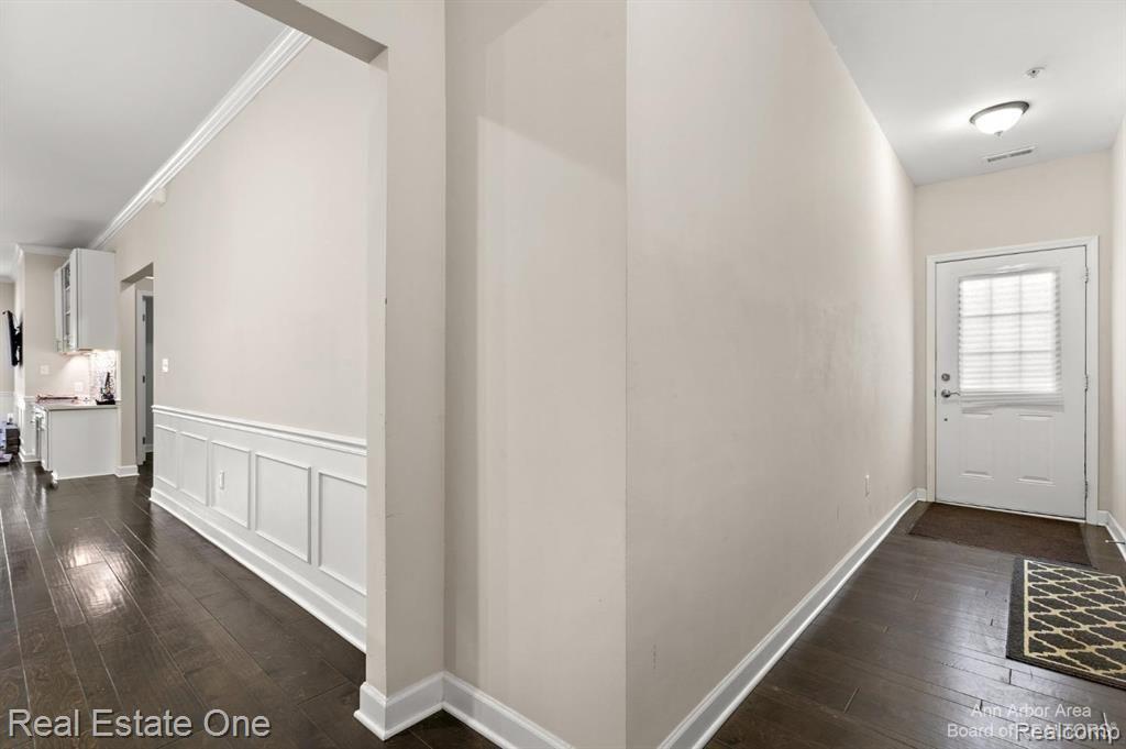 5570 ARBOR CHASE Drive, Ann Arbor, MI 48103 — Photo 21