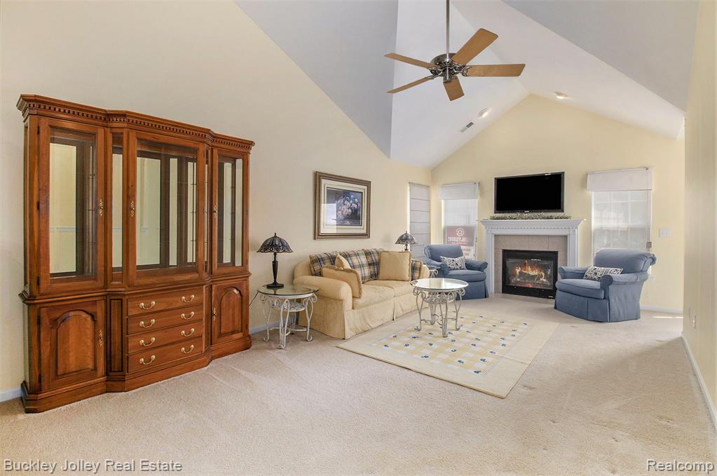 642 Olde English Circle, Howell, MI 48855 — Photo 3