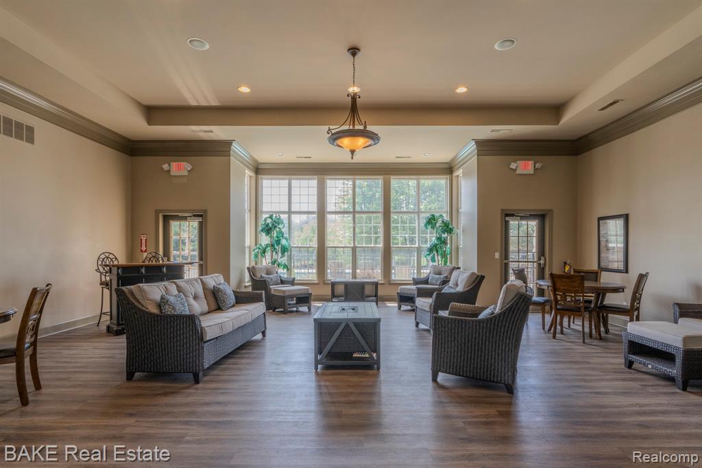 49402 N Glacier, Northville, MI 48168 — Photo 36