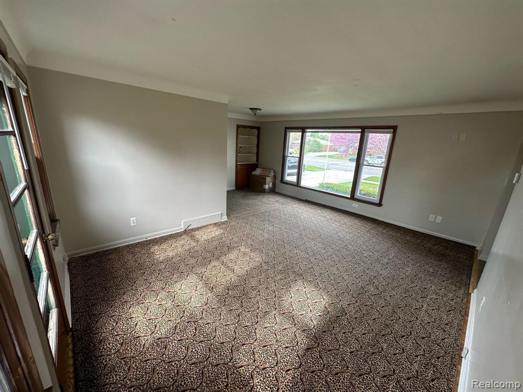7107 N BEECH DALY Road, Dearborn Heights, MI 48127 — Photo 6