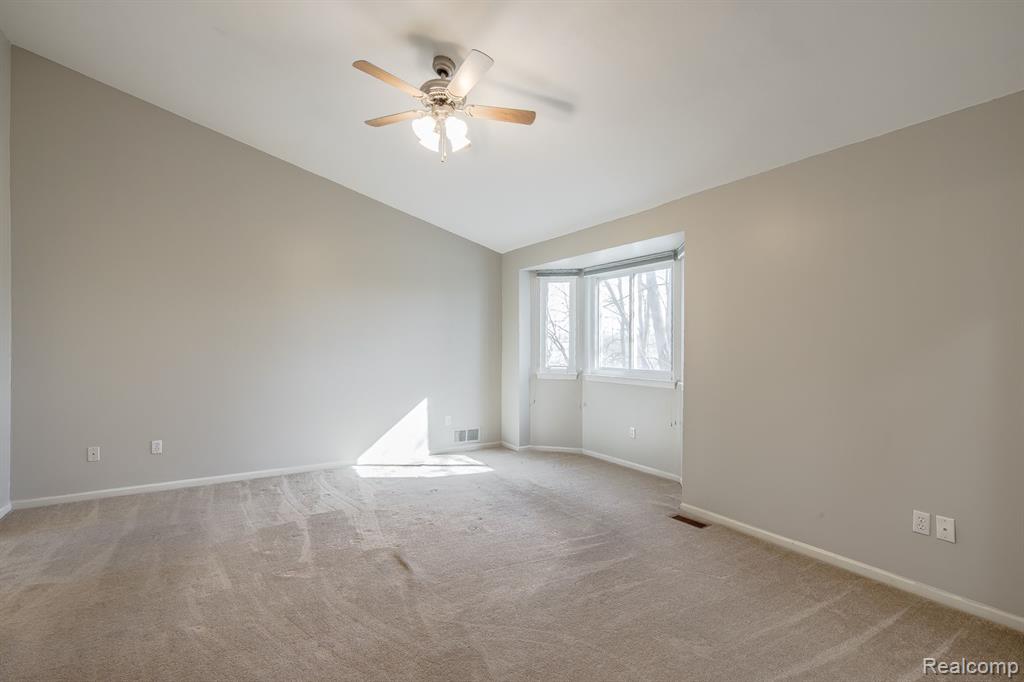 5344 Seminole Court, Commerce Twp, MI 48382 — Photo 18