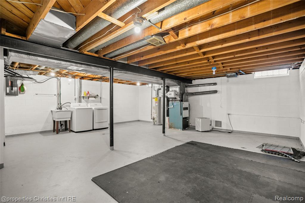 615 W 13 Mile Road, Royal Oak, MI 48073 — Photo 25