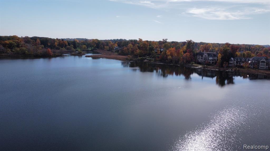 2717 TURTLE SHORES Drive, Bloomfield Hills, MI 48302 — Photo 10