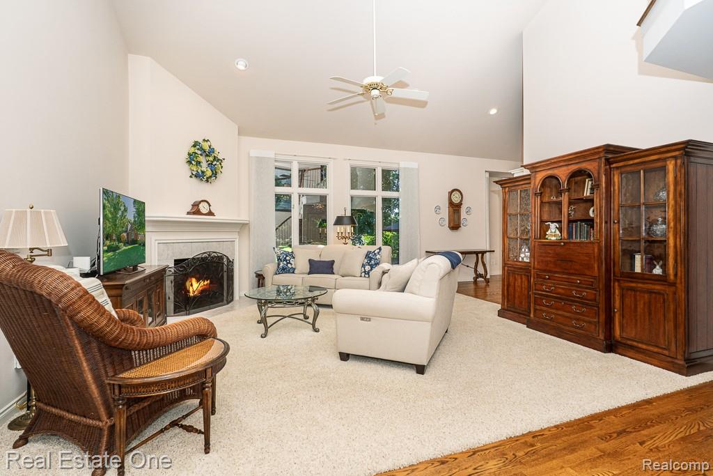 6615 Chatham Circle, Rochester Hills, MI 48306 — Photo 13