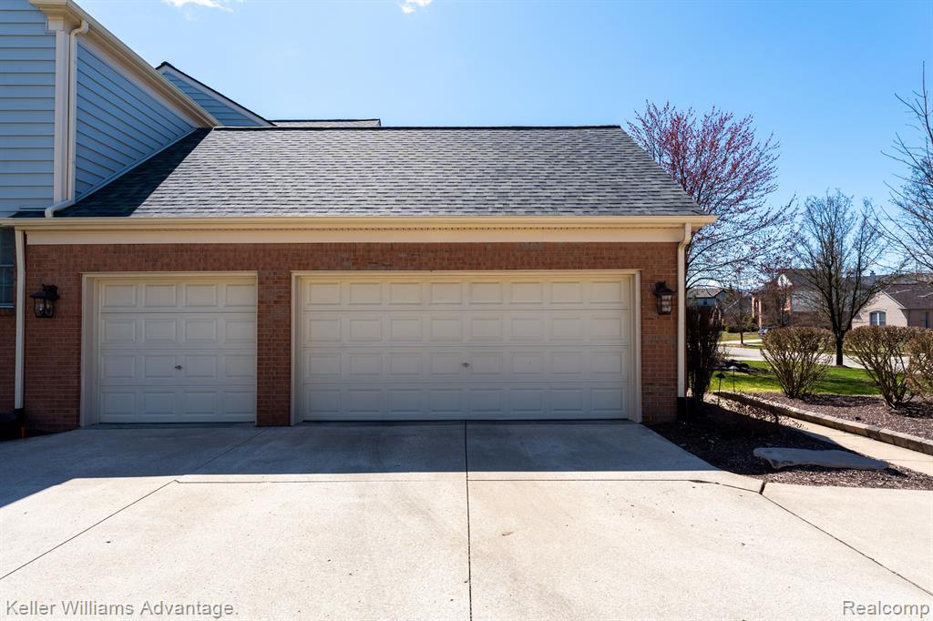 44499 White Pine Circle E, Northville, MI 48168 — Photo 3