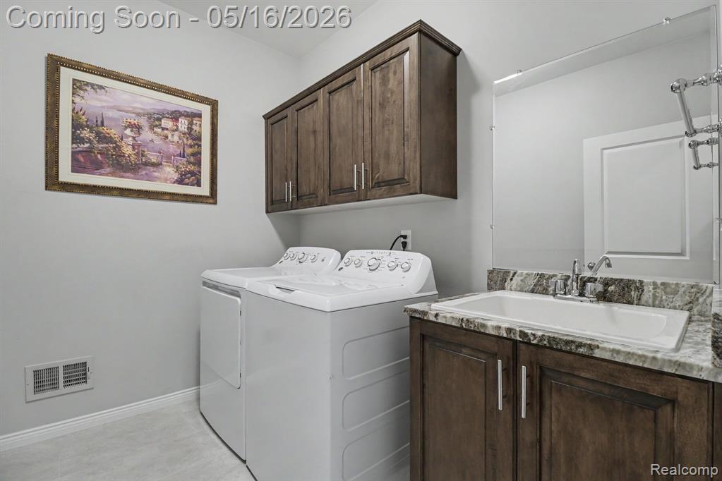 15330 Eton Pointe Drive, Clinton Twp, MI 48035 — Photo 20