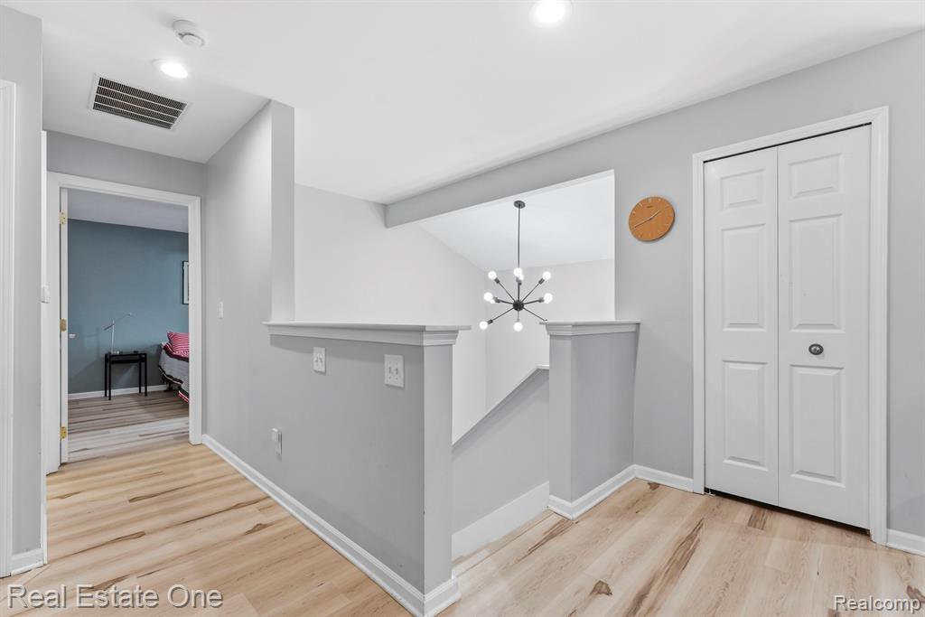 471 Mulberry Street, Wyandotte, MI 48192 — Photo 3