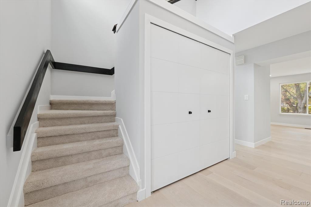 3668 Bayou Drive, West Bloomfield, MI 48323 — Photo 23