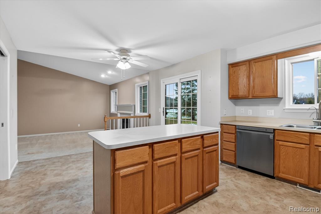 3238 River Meadow Circle, Canton, MI 48188 — Photo 19