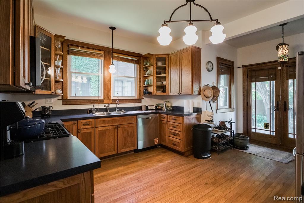 51 Massachusetts Street, Highland Park, MI 48203 — Photo 10