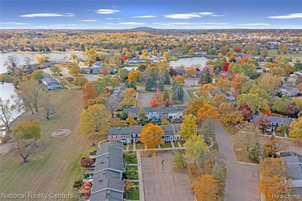 41333 Lagoon Court, Wayne, MI 48167 — Photo 27