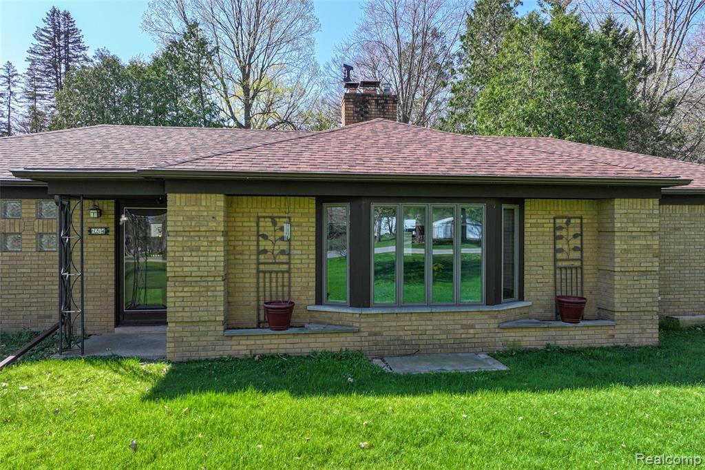6214 Hugh Street, Burton, MI 48509 — Photo 6