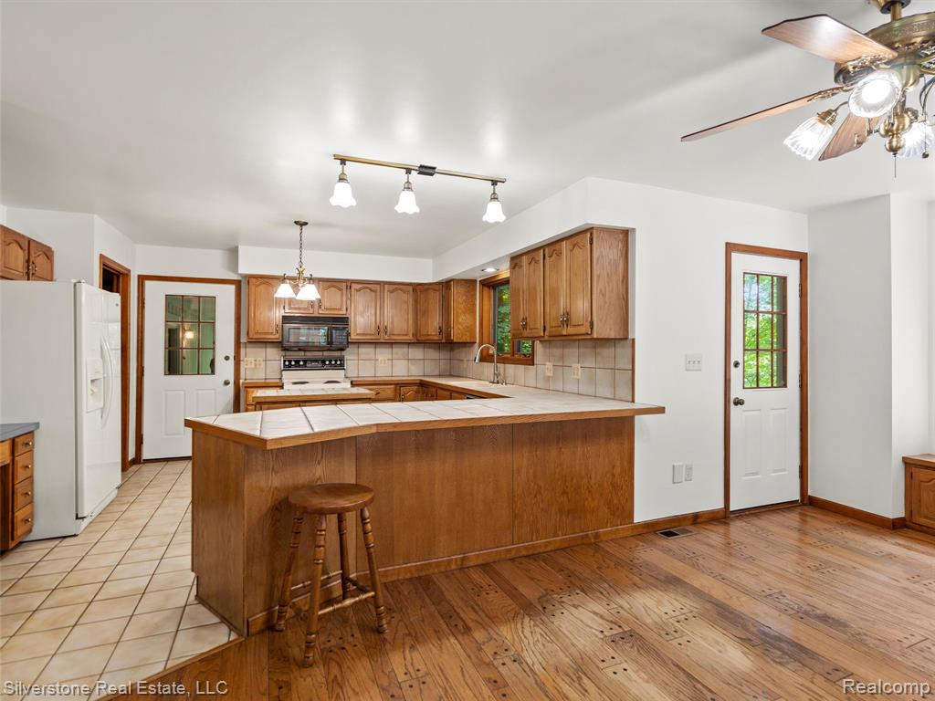 8065 Nathan Oscar Drive, White Lake, MI — Photo 22