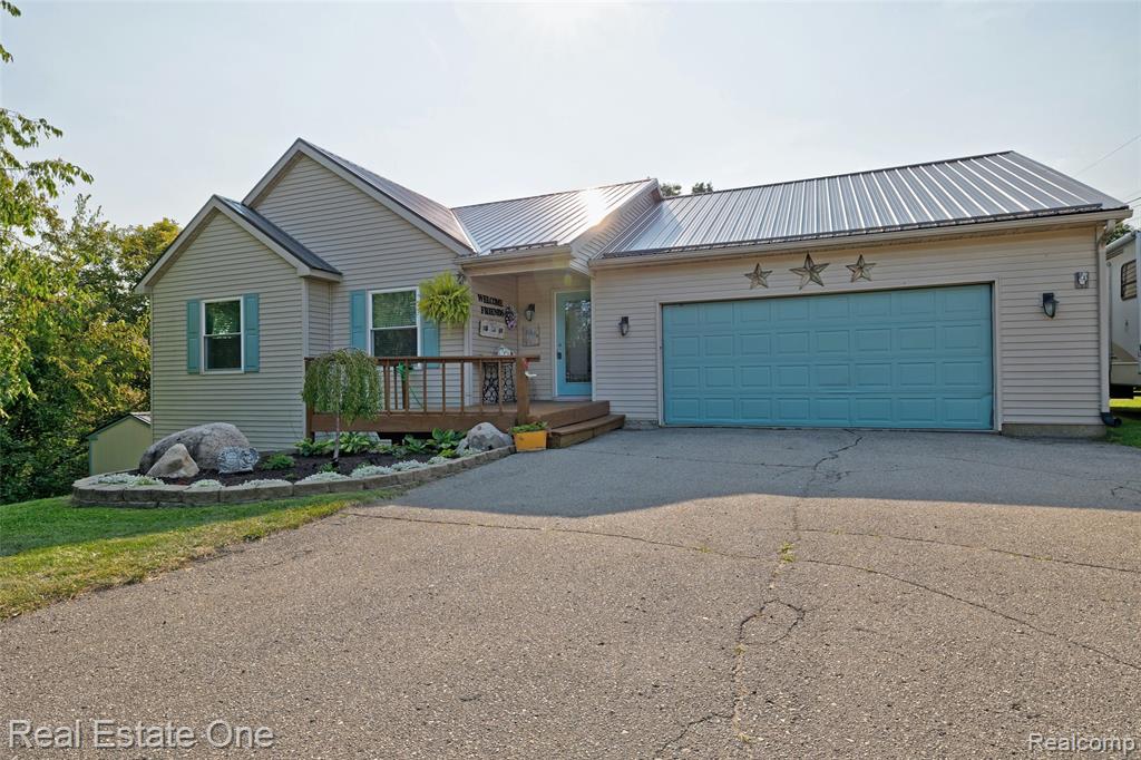 5327 Edgar Road, Clarkston, MI — Photo 3