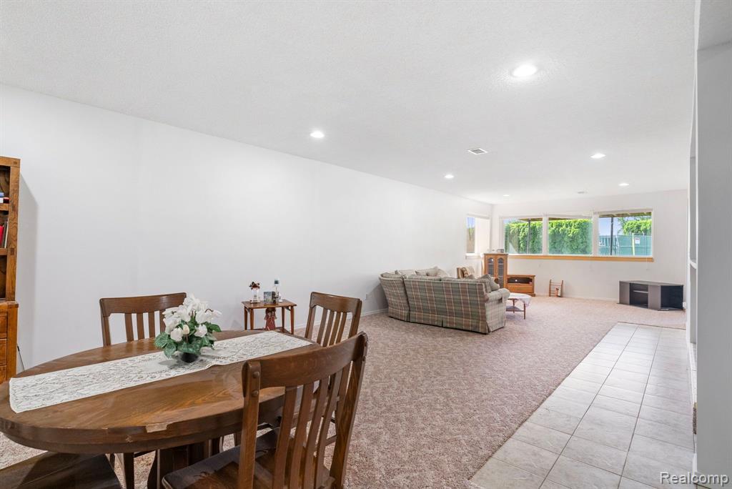 865 CRYSTAL Lane, Marysville, MI 48040 — Photo 39