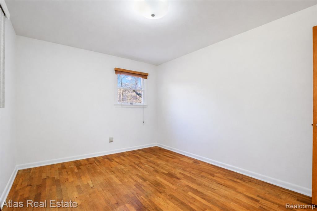 4386 Bennett Drive, Burton, MI 48519 — Photo 51