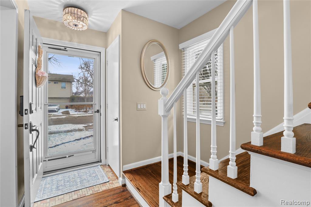 407 Moran Road, Grosse Pointe Farms, MI 48236 — Photo 2