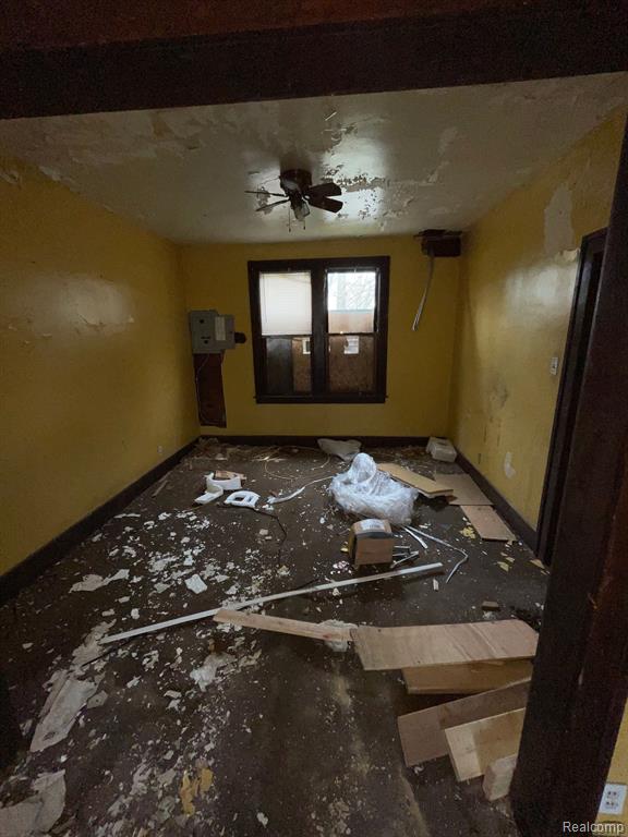 6916 CHARLEVOIX Street, Detroit, MI 48207 — Photo 9