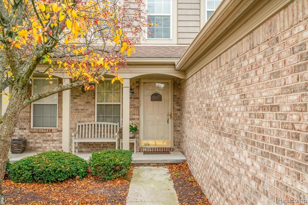 4509 Hunters Circle E, Canton, MI 48188 — Photo 2
