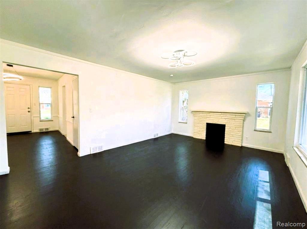8573 E Outer Drive, Detroit, MI 48213 — Photo 11