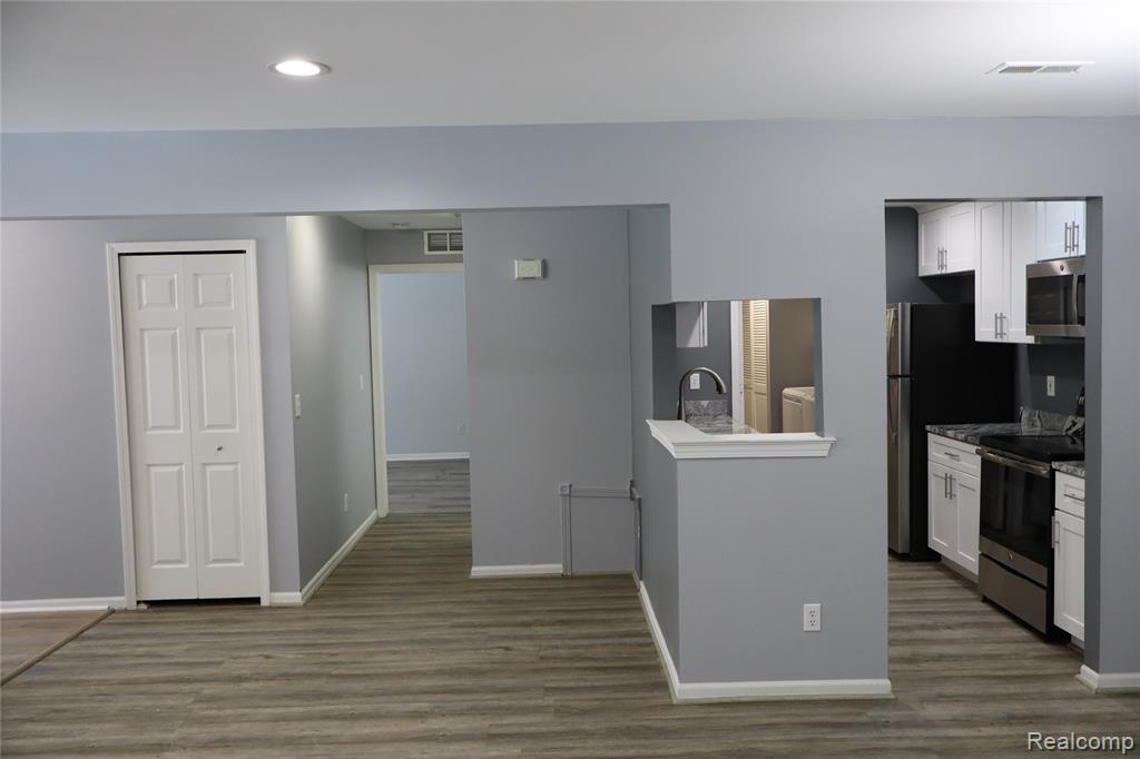 44843 MARIGOLD Drive, Sterling Heights, MI 48314 — Photo 7