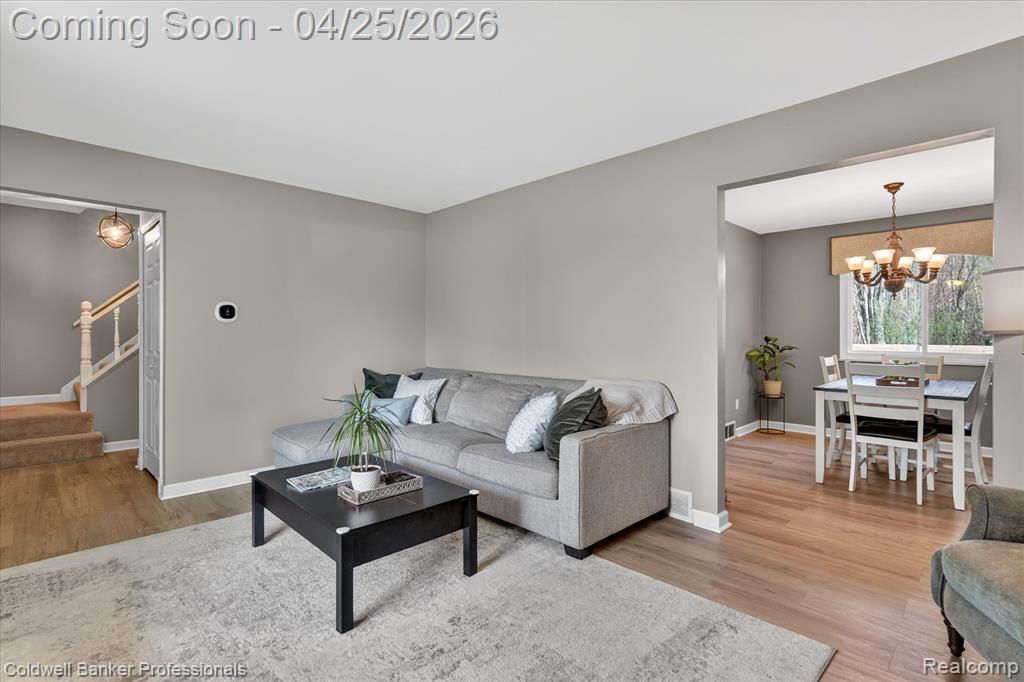 8303 Belle Bluff Drive, Grand Blanc, MI 48439 — Photo 8