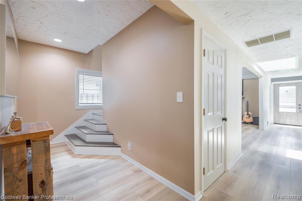 4020 Totem Lane, Waterford, MI 48328 — Photo 21