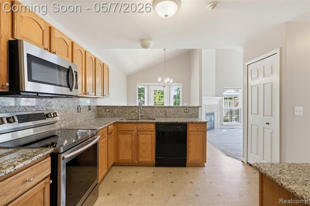 49118 Hawksburry Road, Canton, MI 48188 — Photo 13