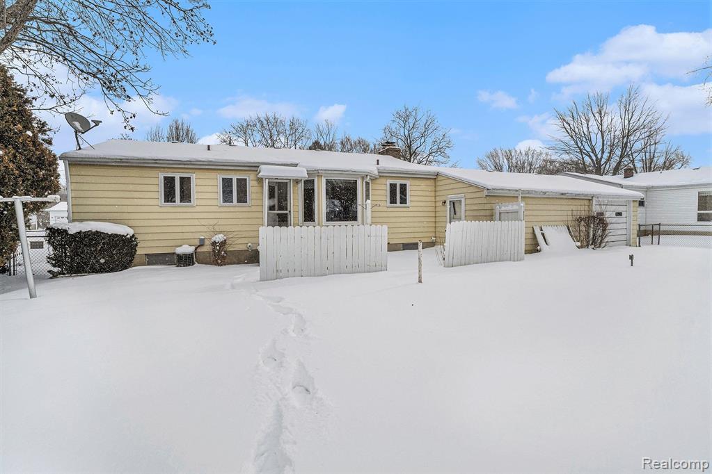 4418 Ashlawn Drive, Flint, MI 48507 — Photo 4