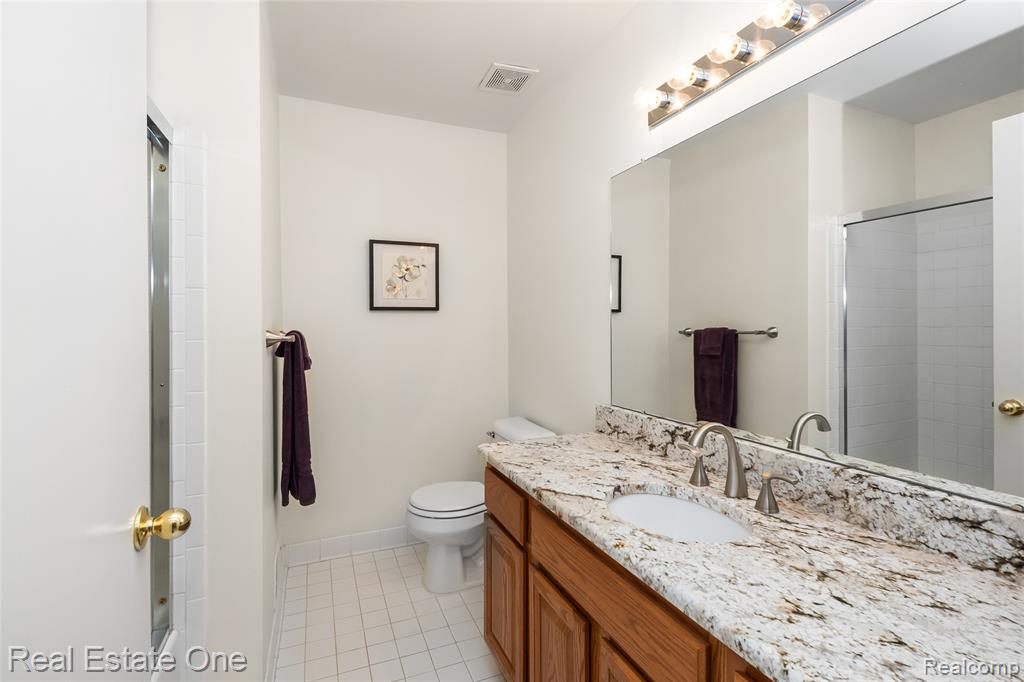 367 N Oak Drive, Commerce Twp, MI 48390 — Photo 22